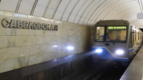
                    На участке серой ветки московского метро временно приостанавливали движение

        