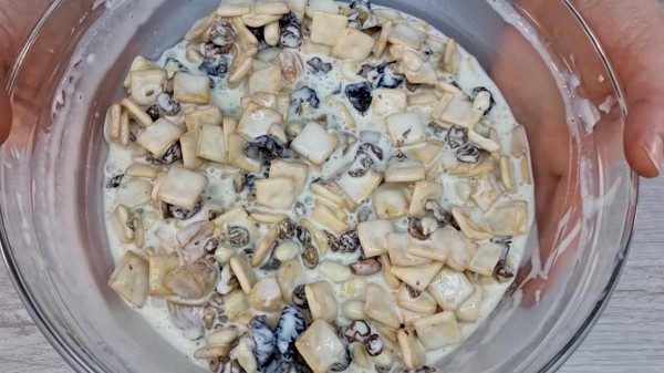 Холодный торт с сухофруктами и орехами