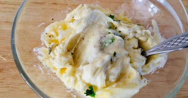 Запеченная кукуруза в фольге: молдавский рецепт Запеченная кукуруза в фольге: молдавский рецепт