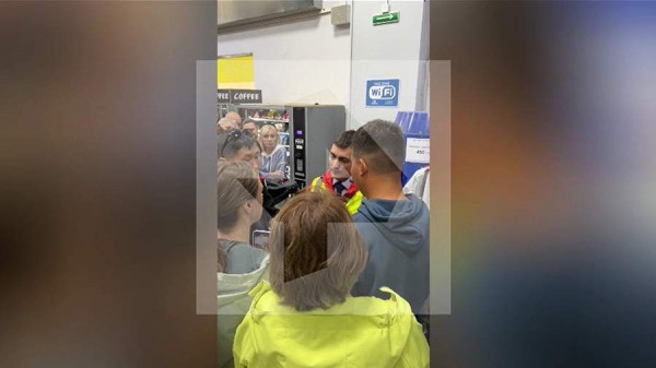 Самолет из Иркутска в Таиланд задержали на несколько дней
