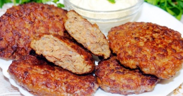Печеночные котлеты с картофелем Печеночные котлеты с картофелем