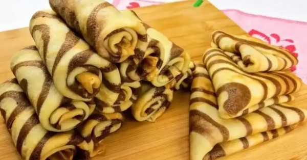 Двухцветные блинчики на молоке Двухцветные блинчики на молоке