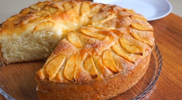 Сахарный пирог с яблоками Сахарный пирог с яблоками