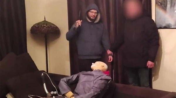 Подозреваемый в убийстве сына и тещи Намина рассказал об обстоятельствах преступления
Подозреваемый в убийстве сына и тещи Намина рассказал об обстоятельствах преступления