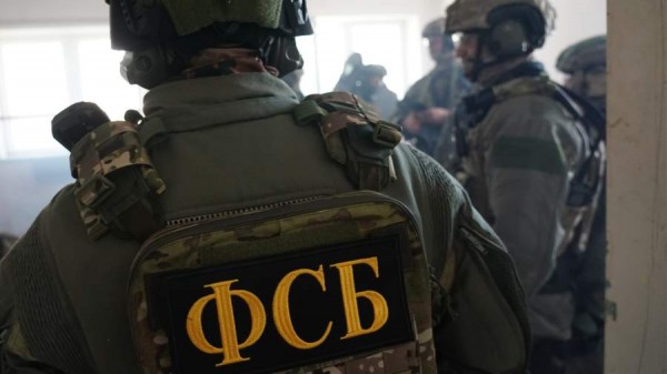 Жителя Сахалина задержали за сотрудничество со спецслужбами Украины
