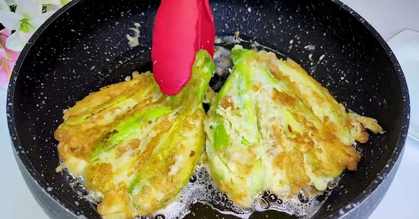 Кабачки веером на сковороде Кабачки веером на сковороде
