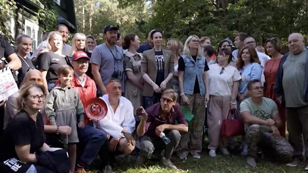 Актеры «Грачей» поделились подробностями о съемках сериала
Актеры «Грачей» поделились подробностями о съемках сериала
