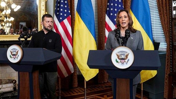 Харрис и Зеленский обсудили поддержку США энергосистемы Украины

