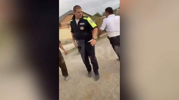 Трое мужчин напали на сотрудников Госавтоинспекции после погони в Дагестане
