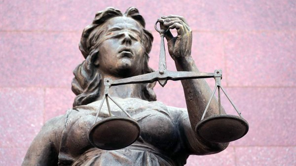 Суд назначил административный арест 13 участникам конфликта у офиса Wildberries
