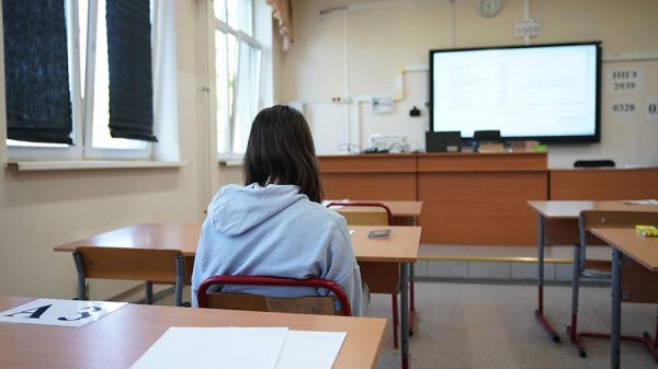 Эксперт оценила планы ввести арабский язык в ЕГЭ предметом по выбору
Эксперт оценила планы ввести арабский язык в ЕГЭ предметом по выбору