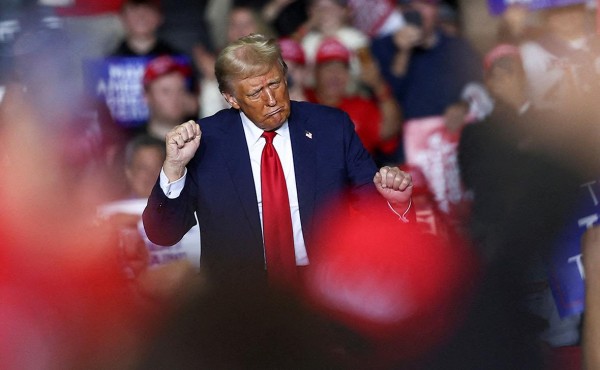 Харрис назвала целью Трампа создание «большего хаоса»
Харрис назвала целью Трампа создание «большего хаоса»