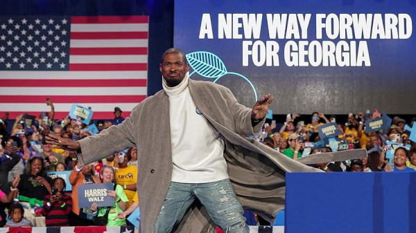 Рэпер Usher выразил поддержку Камале Харрис во время митинга в Джорджии
Рэпер Usher выразил поддержку Камале Харрис во время митинга в Джорджии
