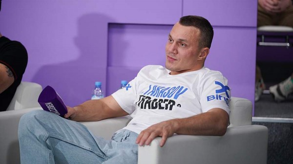 Боец поп-MMA Тарасов назвал Папина фаворитом в бою с Харди
