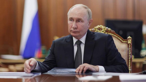 Путин выразил соболезнования в связи со смертью Светланы Светличной
