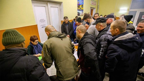 Боуз назвал сотрудников ТЦК &laquo;охотниками за людьми&raquo; после инцидента со стрельбой
