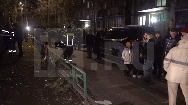 Очевидцы пожара в доме на севере Москвы рассказали подробности инцидента
