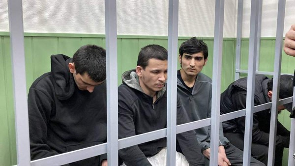 Суд продлил арест еще четырем фигурантам дела о теракте в «Крокусе»
Суд продлил арест еще четырем фигурантам дела о теракте в «Крокусе»
