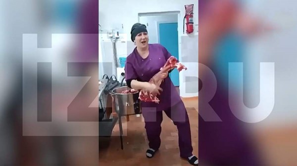 В Красноярском крае сотрудниц столовой проверят после танцев с костями
В Красноярском крае сотрудниц столовой проверят после танцев с костями