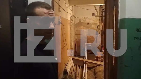 Коммунальщики разгромили квартиру жителя Мурманска в поисках &laquo;подземной реки&raquo;
