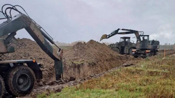 Польша начала строительство стены на восточной границе с Калининградской областью

