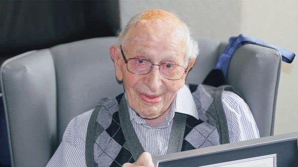 
                    Нетаньяху внес на рассмотрение соглашение о перемирии с &laquo;Хезболлой&raquo;

                