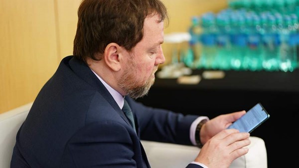 В МВД предупредили о возвращении перед Новым годом мошеннической схемы «Мамонт»
В МВД предупредили о возвращении перед Новым годом мошеннической схемы «Мамонт»