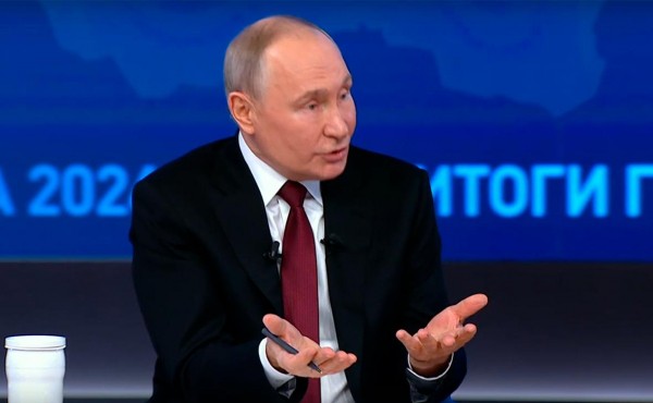 
                    Путин заявил о безбожниках в Киеве: кто их видел в синагоге или в&nbsp;мечети

                