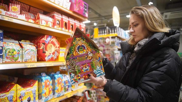 Стоматолог назвала вредные сладости в новогодних подарках для детей
Стоматолог назвала вредные сладости в новогодних подарках для детей