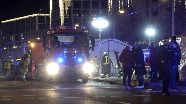 Маск призвал Шольца уйти в отставку после инцидента в Магдебурге
Маск призвал Шольца уйти в отставку после инцидента в Магдебурге