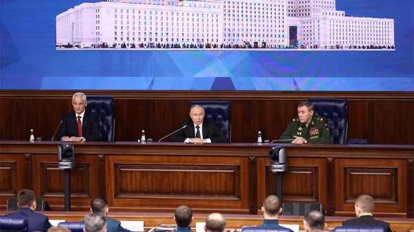 Выступление Путина на расширенном заседании коллегии Минобороны России. Главное
Выступление Путина на расширенном заседании коллегии Минобороны России. Главное
