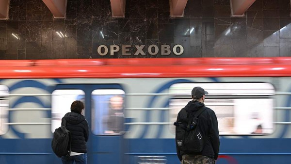 На Замоскворецкой линии метро временно увеличили интервалы движения поездов
На Замоскворецкой линии метро временно увеличили интервалы движения поездов