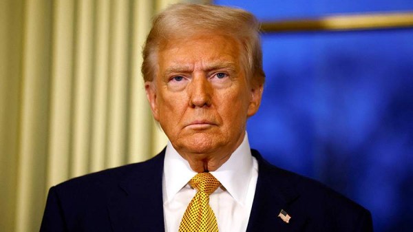 Трамп обвинил Белый дом в сокрытии информации о БПЛА над США и потребовал сбивать их
