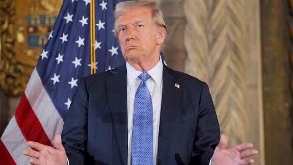 Политолог заявил о планах Трампа урегулировать конфликт за счет интересов Киева
