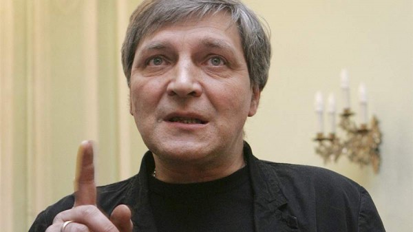 Дом и участок тещи Невзорова в Петербурге передали в доход государства
Дом и участок тещи Невзорова в Петербурге передали в доход государства