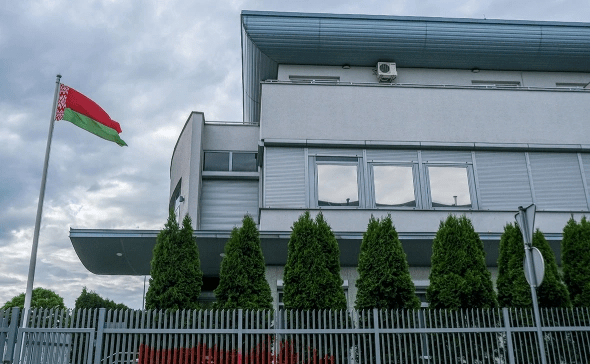 Экс-глава производства вакцины от COVID получил девять лет за коррупцию
Экс-глава производства вакцины от COVID получил девять лет за коррупцию