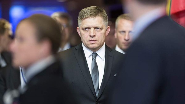 Фицо подчеркнул решающий вклад СССР в победу над фашизмом
