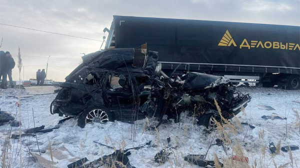 В Чите Range Rover без номеров протаранил полицейскую машину
В Чите Range Rover без номеров протаранил полицейскую машину