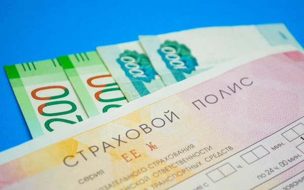 
                    Зеленский счел &laquo;тупым и безответственным&raquo; отказ Киева от ядерного оружия

                
