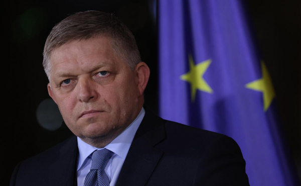 
                    Фицо назвал Зеленского &laquo;попрошайкой и шантажистом&raquo;

                