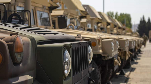 В США со склада армии украли три военные машины Humvee и оборудование

