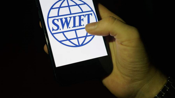 Глава ВТБ призвал отказаться от использования системы расчетов SWIFT
