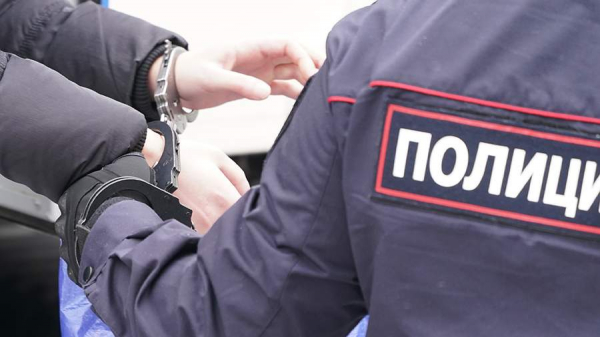 В Лобне задержали пытавшего дочь раскаленными предметами мужчину
В Лобне задержали пытавшего дочь раскаленными предметами мужчину