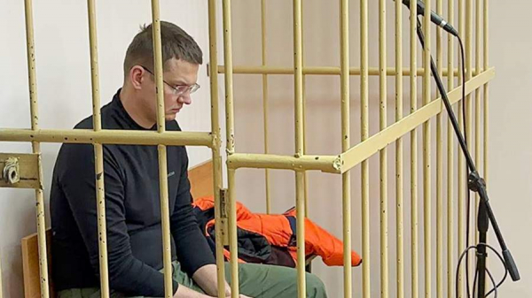 «Подрезавшему» упавшее в Обводный канал авто водителю избрали меру пресечения
«Подрезавшему» упавшее в Обводный канал авто водителю избрали меру пресечения