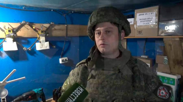 Военнослужащий рассказал о культурной жизни бойцов в свободное от службы время
Военнослужащий рассказал о культурной жизни бойцов в свободное от службы время