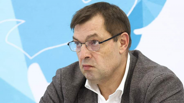Мэр Рязани пообещал принять меры в отношении устроивших корпоратив чиновников
Мэр Рязани пообещал принять меры в отношении устроивших корпоратив чиновников