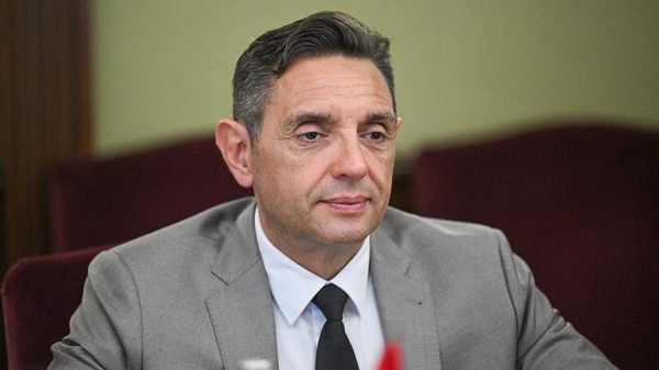 
                    Вулин назвал приговор Додику местью и попыткой разрушения мира

        