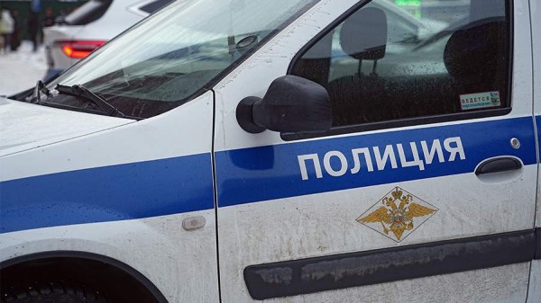 В Саратове восьмерых подростков доставили в полицию после драки в торговом центре
В Саратове восьмерых подростков доставили в полицию после драки в торговом центре