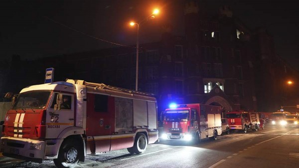 
                    Пожар в здании бывшего электрозавода в Москве полностью ликвидировали

        