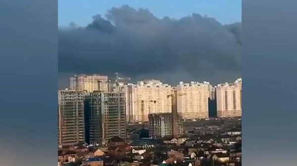 
                    В Ростове-на-Дону загорелся склад с макулатурой

        